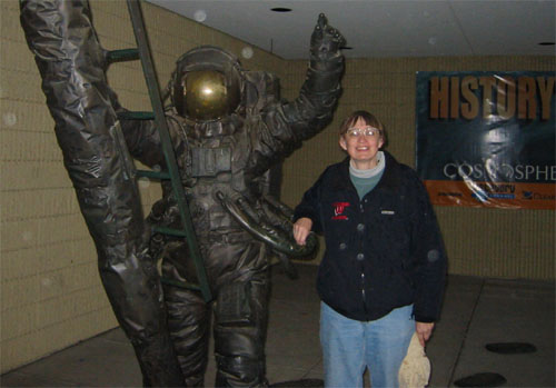 marilyn and statue of eugene cernin